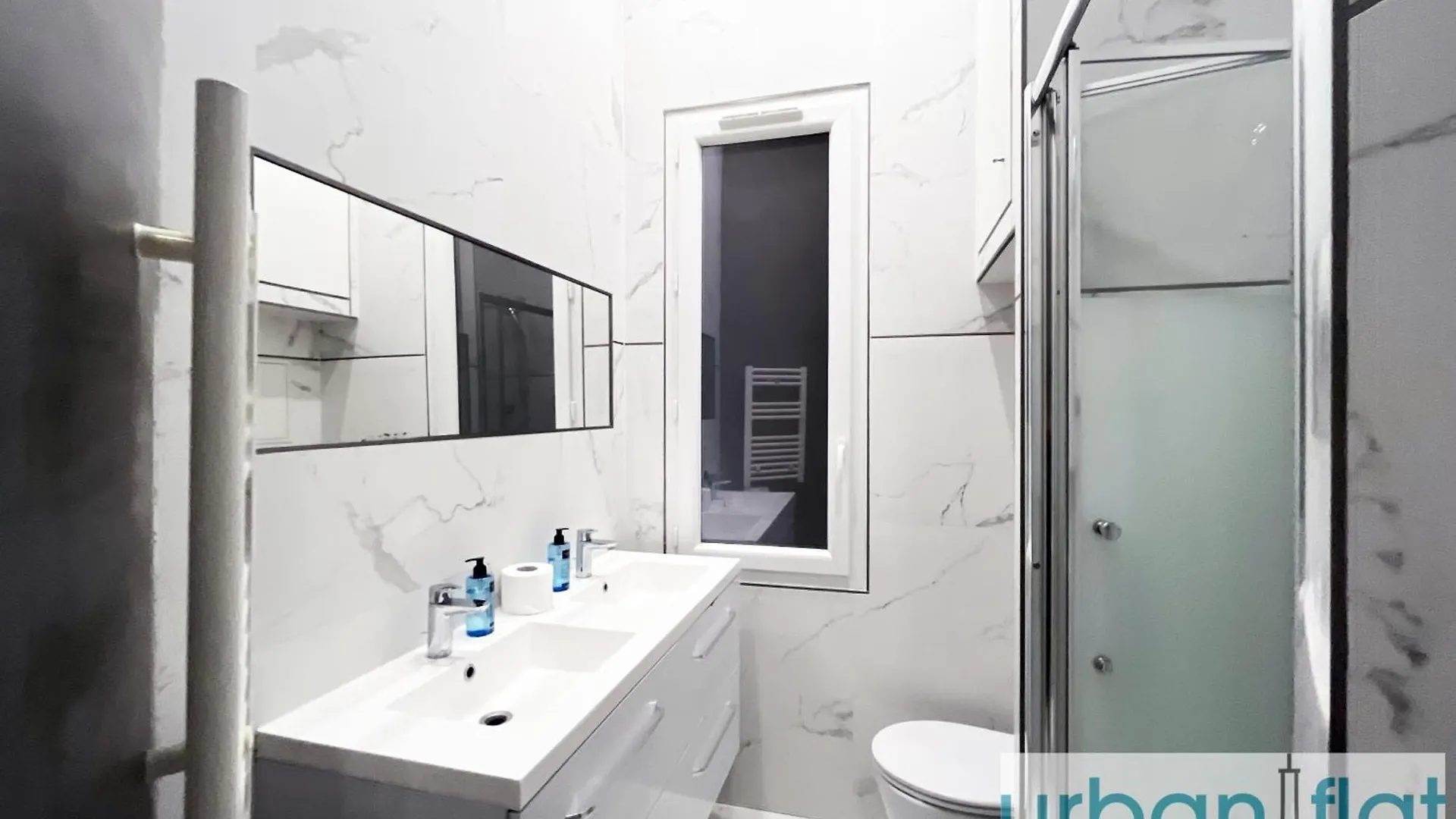 Urban Flat 72 - Pretty 3 Bedroom Flat - Triangle D Or Apartment