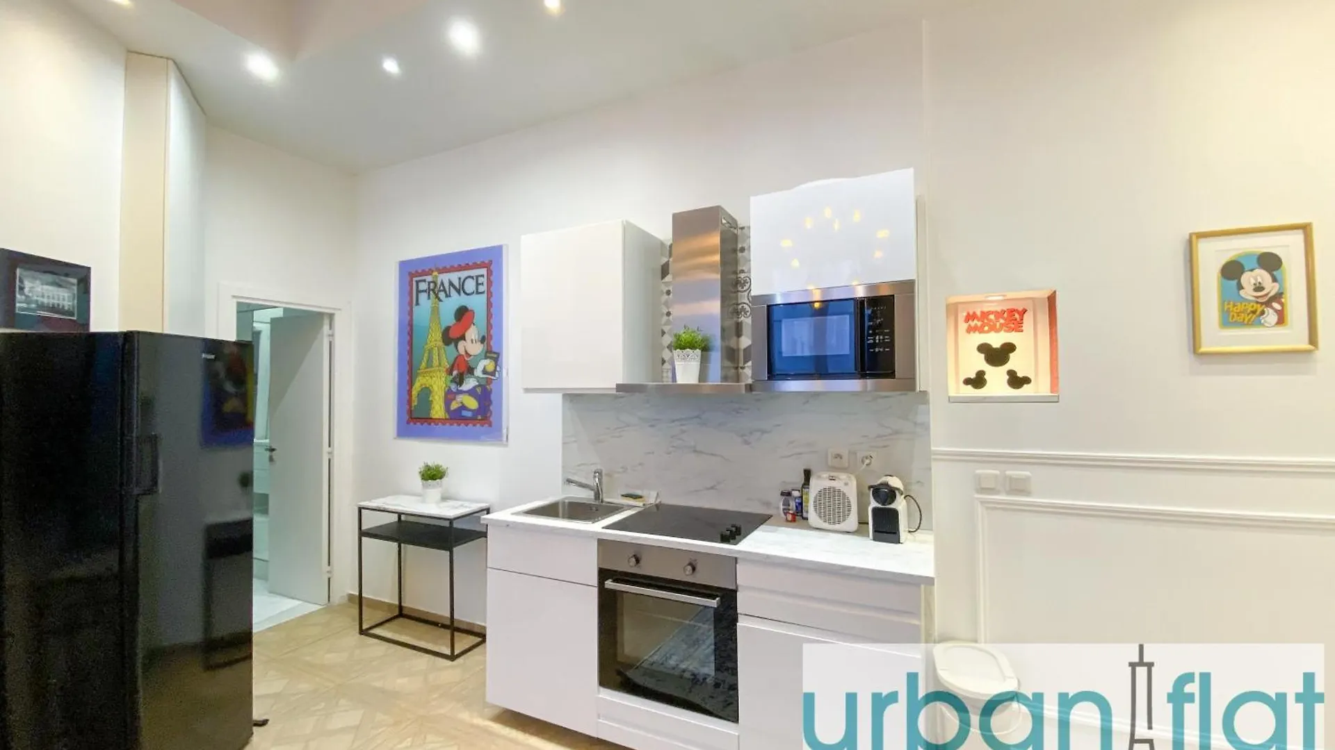 Urban Flat 72 - Pretty 3 Bedroom Flat - Triangle D Or