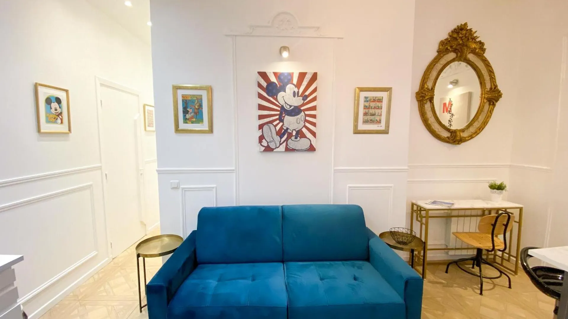 Urban Flat 72 - Pretty 3 Bedroom Flat - Triangle D Or Apartment *